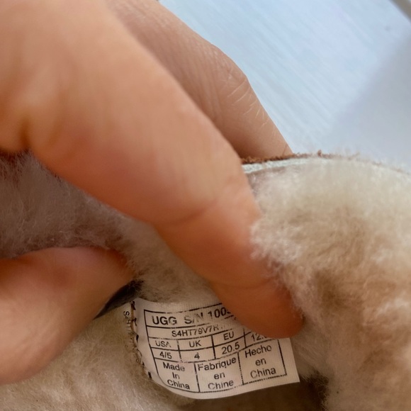 Baby Uggs - Picture 6 of 6